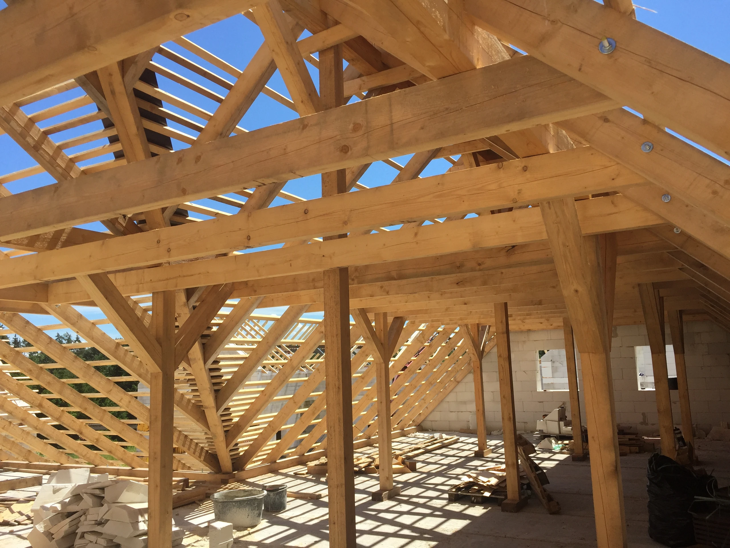 Profesionálové pro střechu nad vaší hlavou..